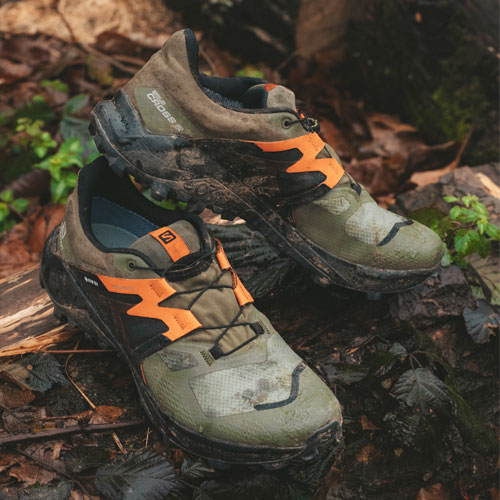 Wild-Cross-Salomon-2021-oranges